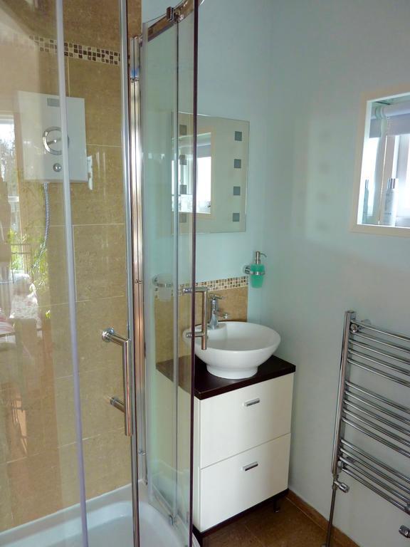 เดอร์ริน เกสท์เฮาส์ Bed & Breakfast ลาร์น ภายนอก รูปภาพ