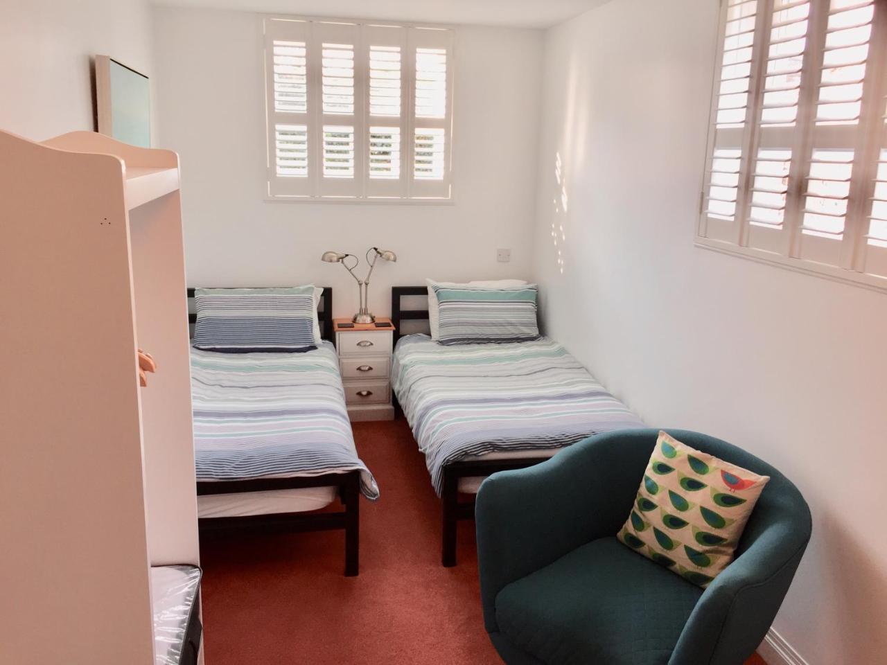 เดอร์ริน เกสท์เฮาส์ Bed & Breakfast ลาร์น ภายนอก รูปภาพ